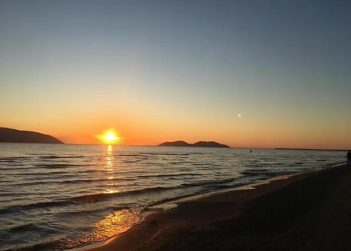 Isufaj Aparthotel 3*